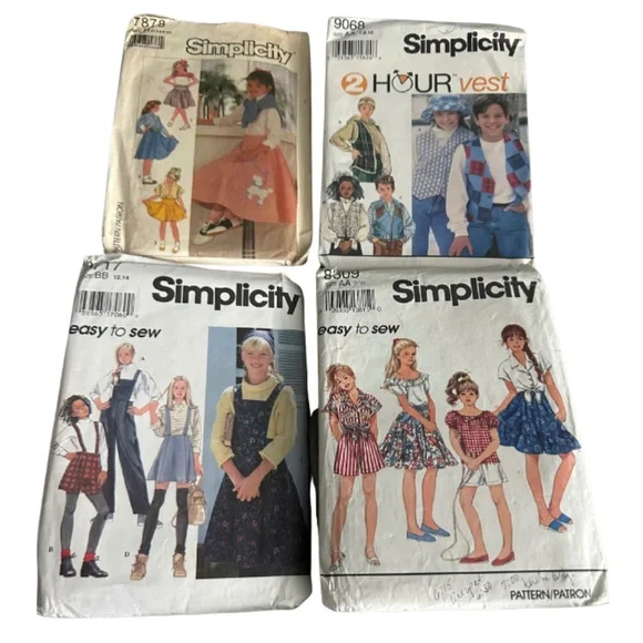 Simplicity Sewing Patterns Collection - Picture 1 of 2